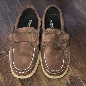 Boys Sperry boat shoes